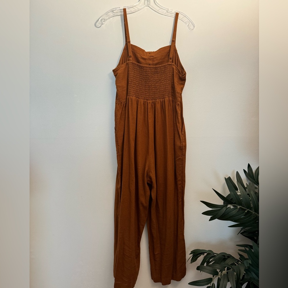 Rust colored romper - Picture 2 of 2